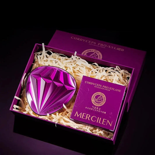 Mercilen Cordyceps Pro-Xylane Air Cushion“ – drėkinamasis makiažo pagrindas (3 viename) su papildymu