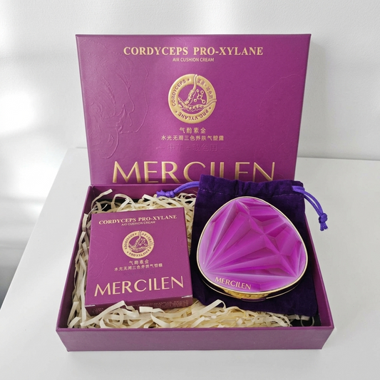 Mercilen Cordyceps Pro-Xylane Air Cushion“ – drėkinamasis makiažo pagrindas (3 viename) su papildymu